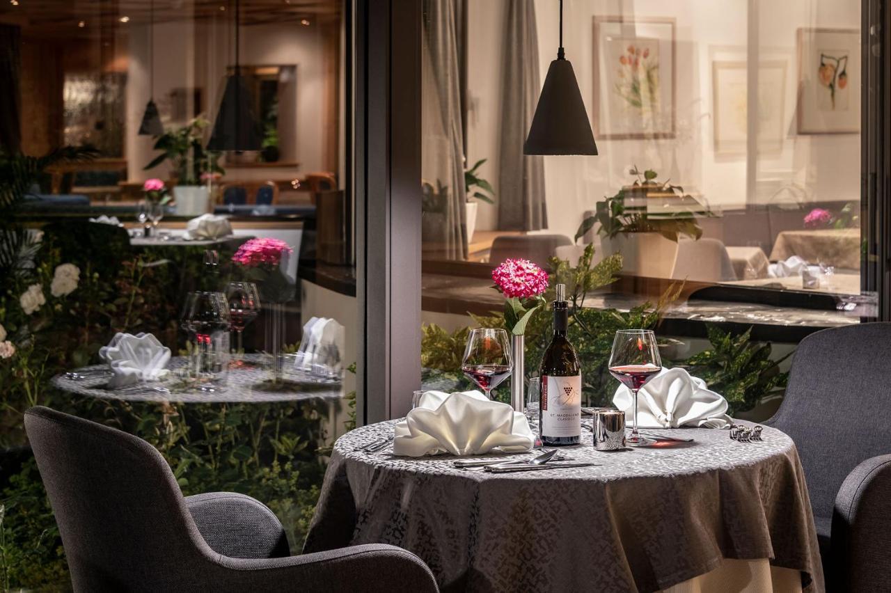 Baumgartner'S Blumenhotel Schenna Zewnętrze zdjęcie